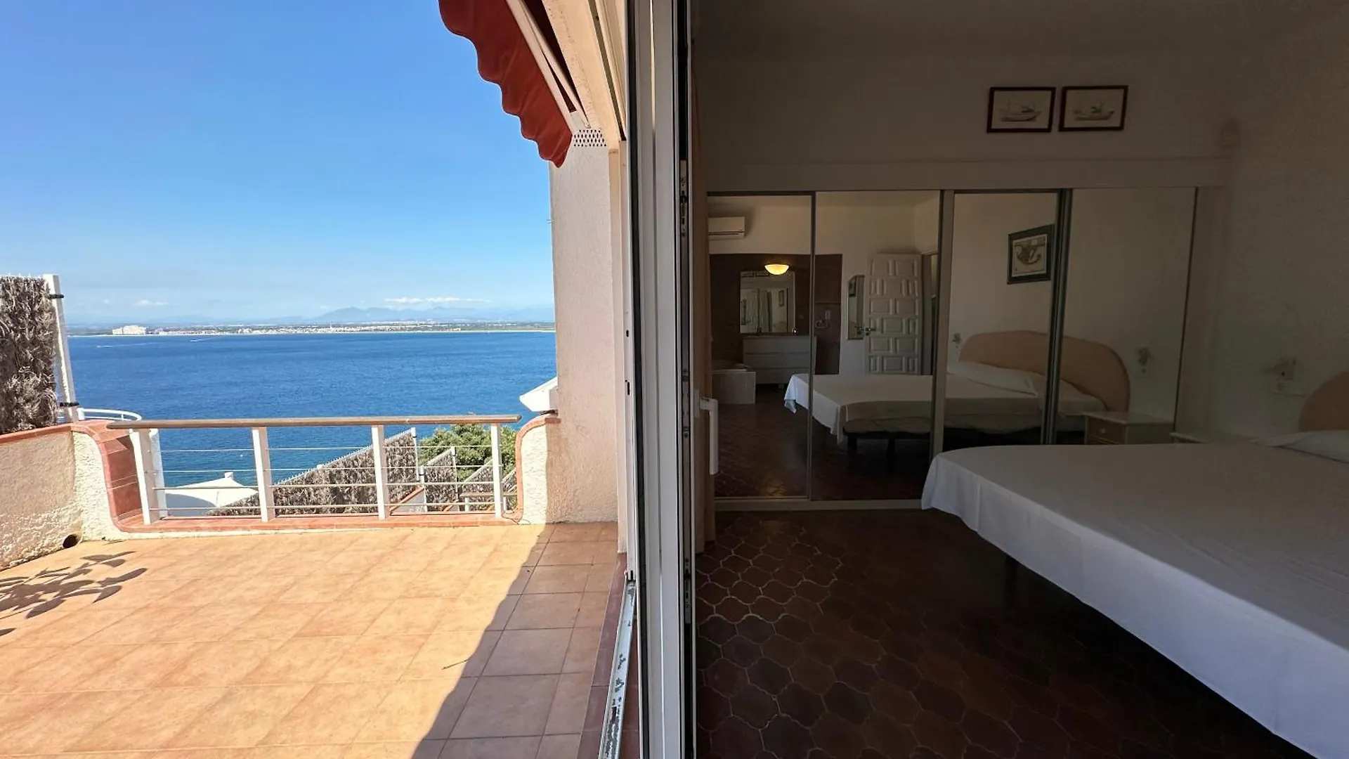 Agi Villa Poncella Roses 0*,  Espagne
