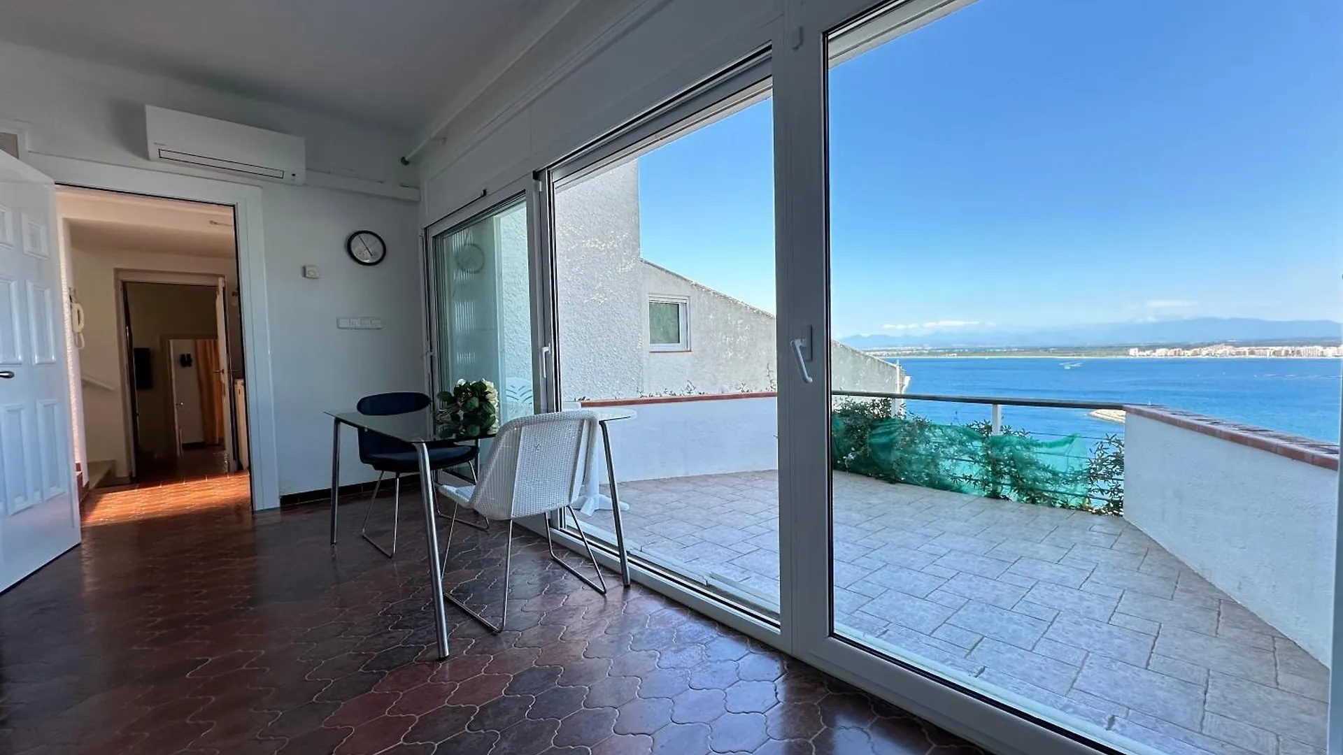 Agi Villa Poncella Roses Espagne